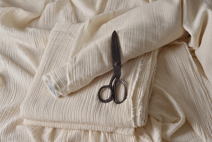 Natural double gauze muslin fabric texture suitable for dyeing and textile projects